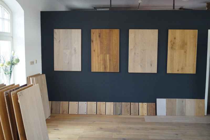 HB Parkett in Ratingen Showroom mit einer großen Auswahl an Holzböden